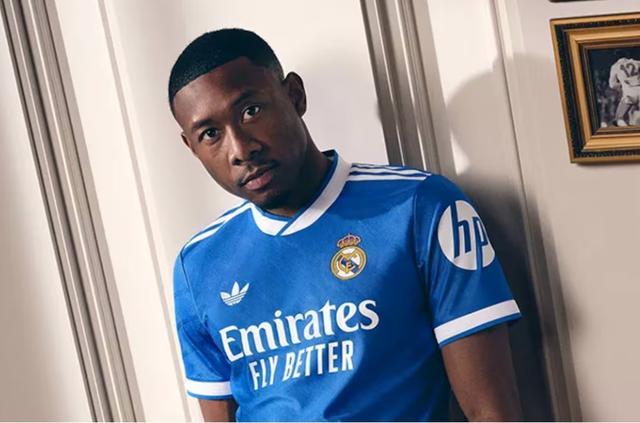 星空体育app官方网站-阿拉巴：关于我的离队传闻不是真的，我现在感觉能踢满90分钟