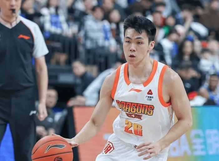 星空体育app下载-难怪庞峥麟能投进全明星！挡拆配合撕碎北京防守，突破侵略性拉满|江苏|哈里-贾尔斯|曾凡博|比赛|球队_新浪体育_新浪新闻