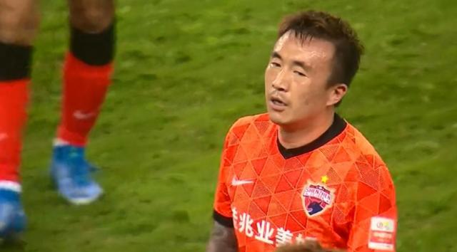 星空体育app官方网站-尚能饭否？熟悉的圆月弯刀 王永珀赛季首球献绝杀